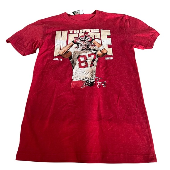 NWT Travis Kelce Kansas City Hearts Red T-Shirt in size Men’s Small - Picture 2 of 5